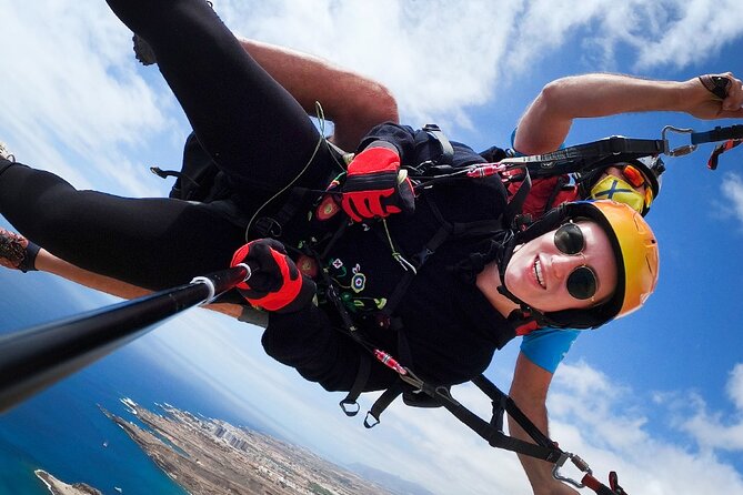 Acrobatic Paragliding Flight with Spanish Champion in Tenerife - Twenty to twenty-five minutes above Tenerife