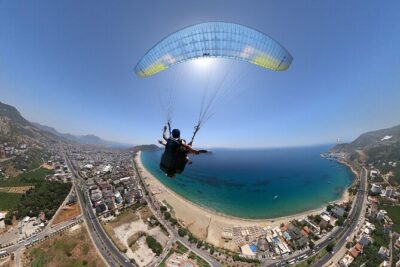 Alanya: Tandem Paragliding Flight to Cleopatra Beach