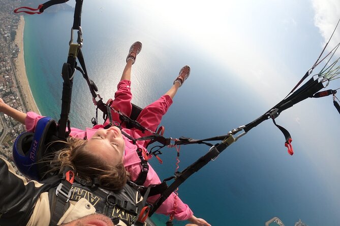 Alanya: Tandem Paragliding Experience - What to wear and what to leave behind