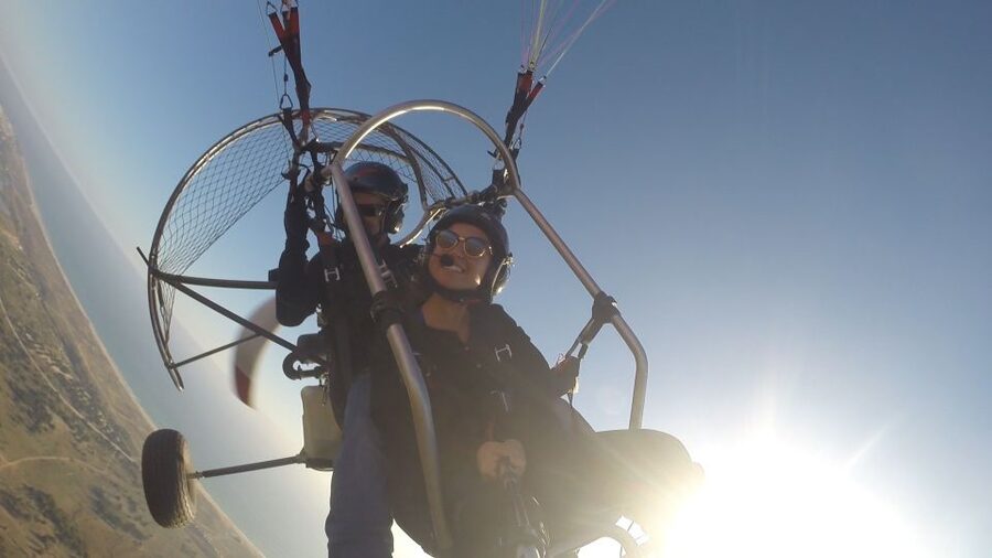 Albufeira: Paragliding and Paratrike Tandem Flights - Who will enjoy this most