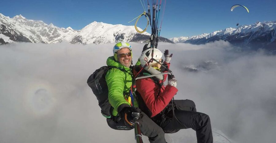 Aletsch Arena: Paragliding Tandem Flight Basic - The first few steps into the air