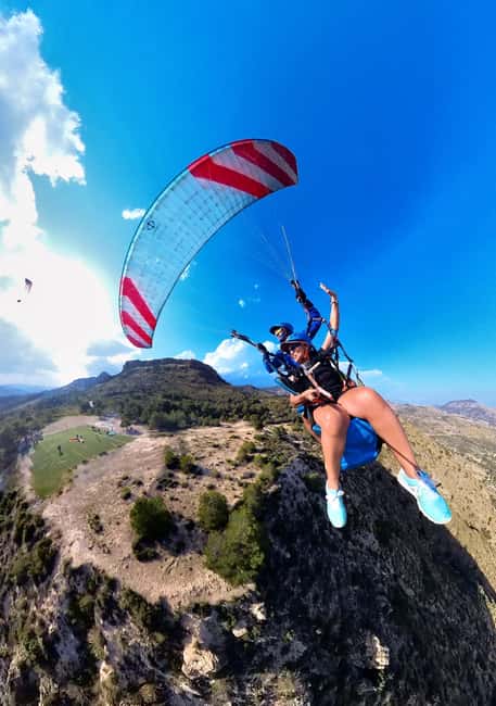 Alicante: Santa Pola, Benidorm Tandem Paragliding Experience - The launch: a short burst of adrenaline