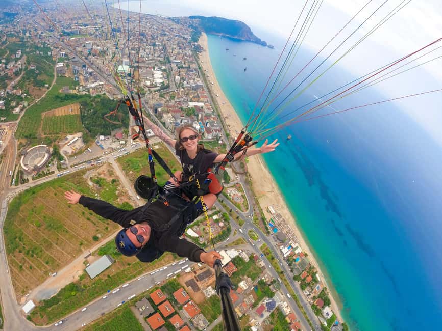 Antalya/Side : Paragliding in Alanya with Optional Transfer - Flying above Cleopatra Beach at 750 meters