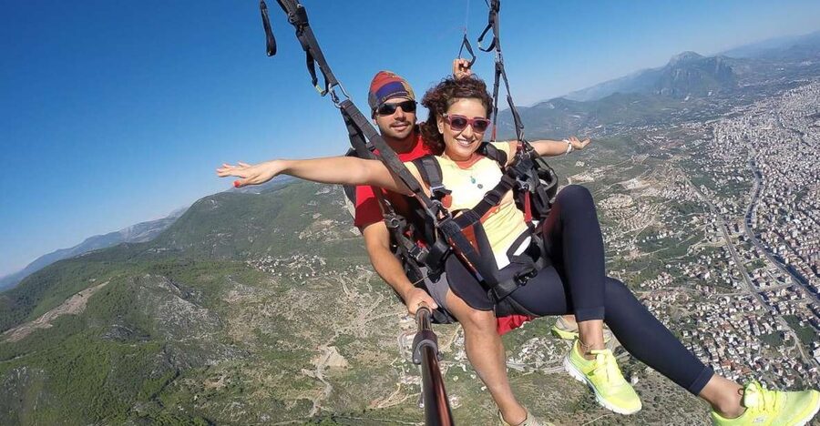Antalya: Tandem Paragliding Experience with Transfer - Flying above Alanya instead of seeing it from the street