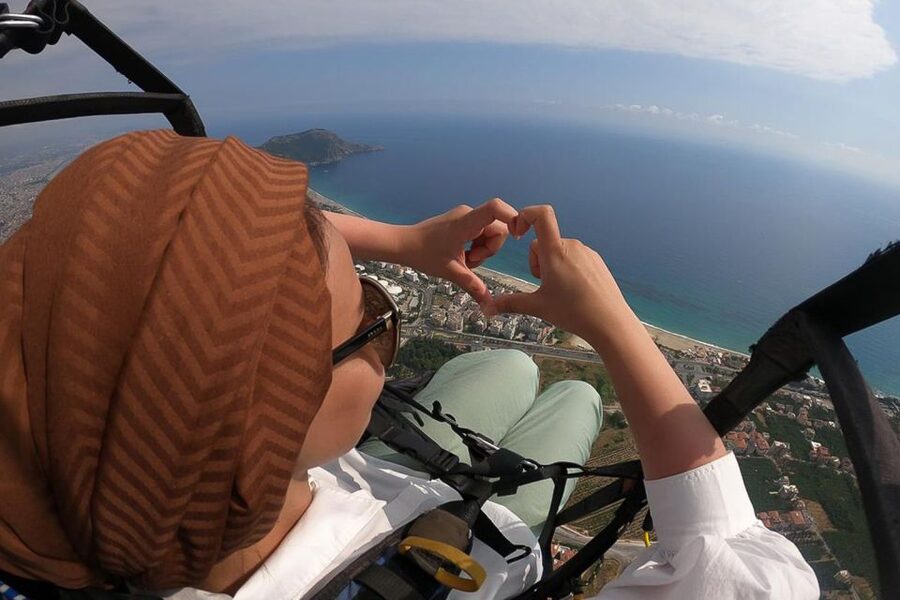 Antalya: Tandem Paragliding Experience with Transfer - Takeoff: a few quick steps and a lot of nerves