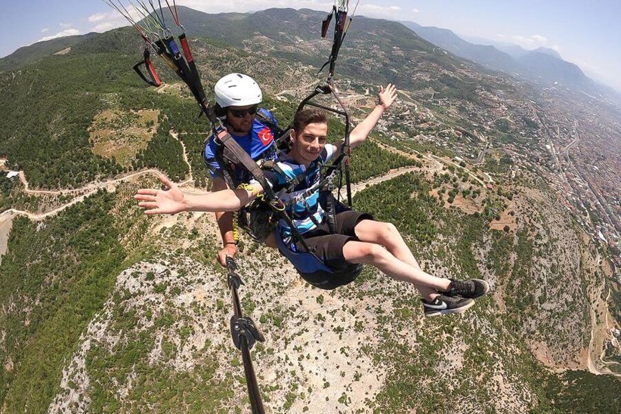 Antalya: Tandem Paragliding Experience with Transfer - From your Side hotel to the launch area
