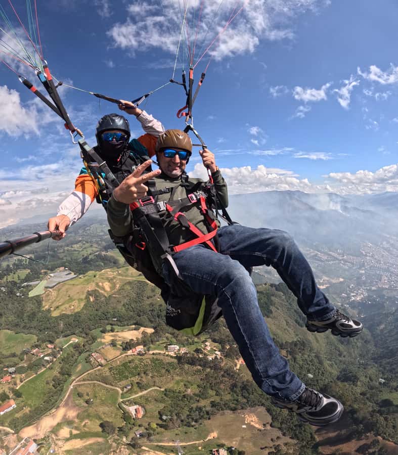 Bello: Paragliding in Medellín - Food and downtime around San Félix