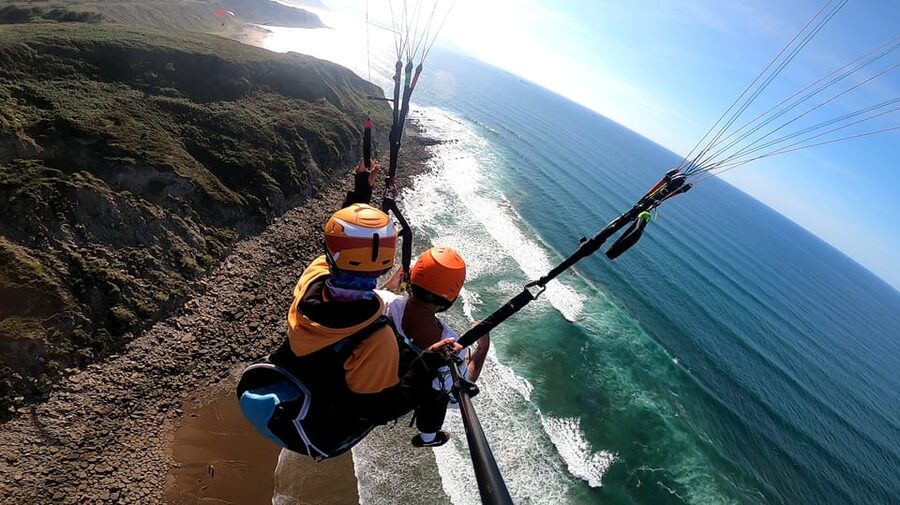 Bilbao: Vuelo en Parapente en la costa de Sopelana y Getxo - What to Wear and Who Should Book