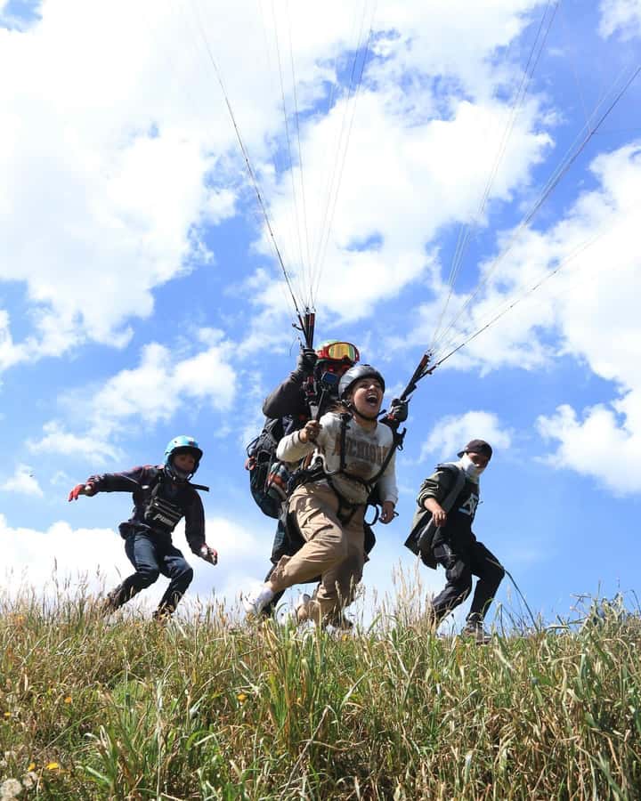 Bogota: Paragliding activity in La Calera with transfers - What the high ratings tell you about the experience