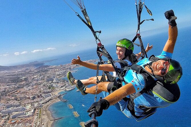 BRONZE tandem paragliding flight in South Tenerife, free pick up - The first lift above Costa Adeje