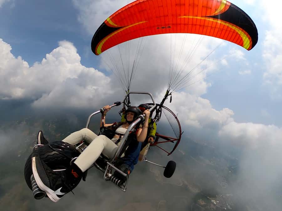Cali: Paratrike Flight - Paragliding - Fifteen minutes above the valley