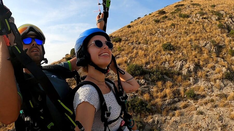 Caminito Del Rey Environment: Tandem paragliding flights - Language, group size, and who will enjoy it