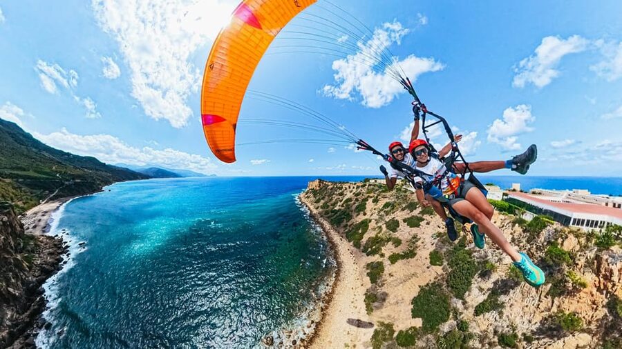 Cefalù: Tandem Paragliding Flight and GoPro13 Video - From central Cefalù to the takeoff point