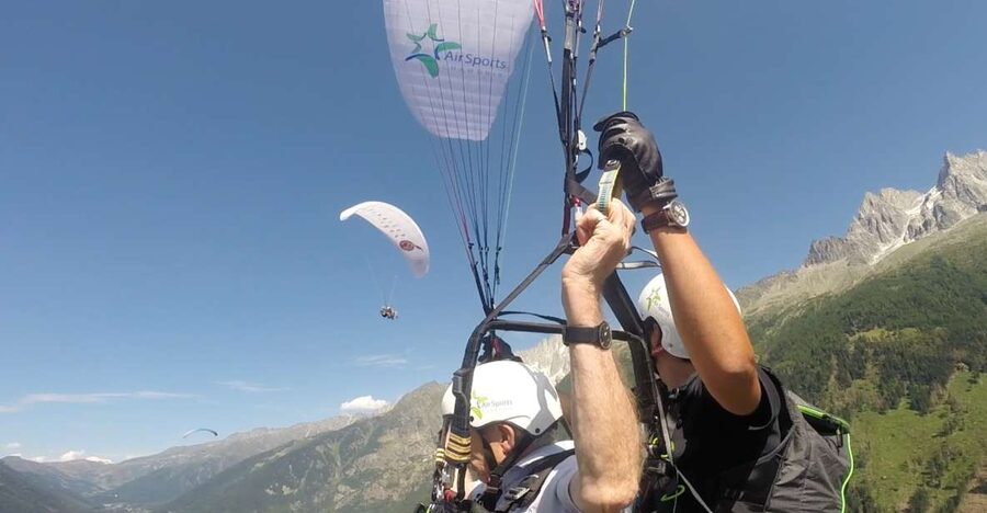 Chamonix and Paragliding Tour - How the guiding affects the day