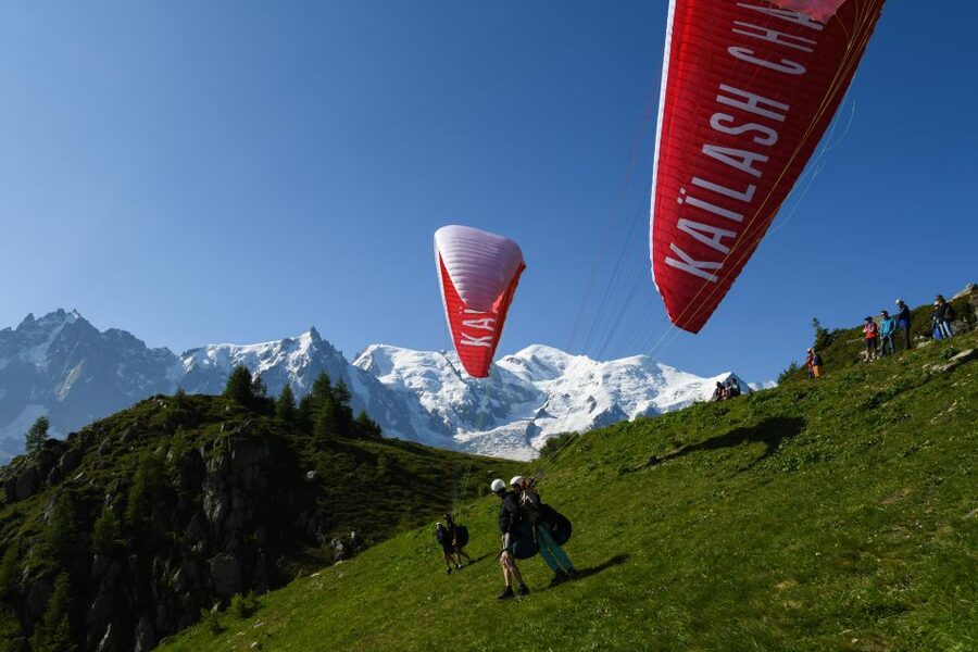 Chamonix: Tandem Paragliding Flight with Mont-Blanc Views - Meeting your pilot at Planpraz Gondola