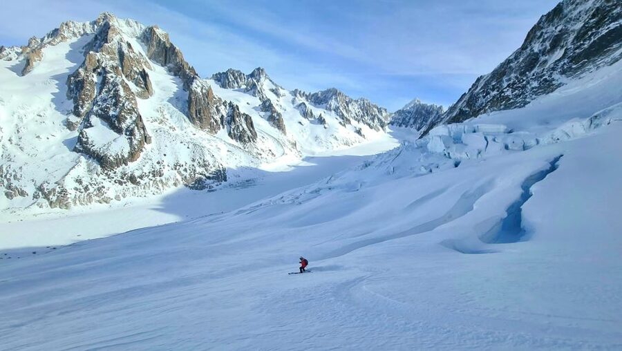 Chamonix: Tandem Paragliding Flight with Mont-Blanc Views - Twenty minutes above Chamonix