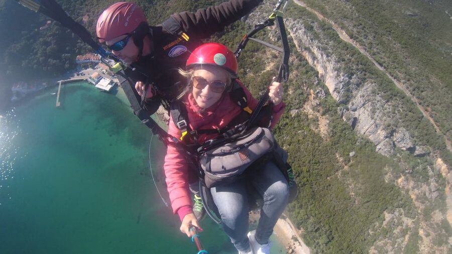 Costa de Caparica: Paragliding Tandem Flight - A small group with a personal feel