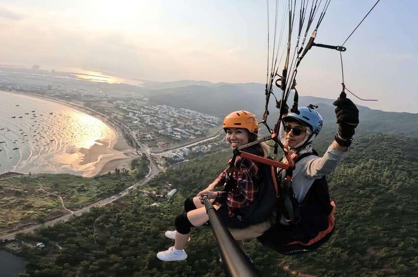 Da Nang Private paragliding experience on Monkey Mountain - Seeing Da Nang from 600 meters