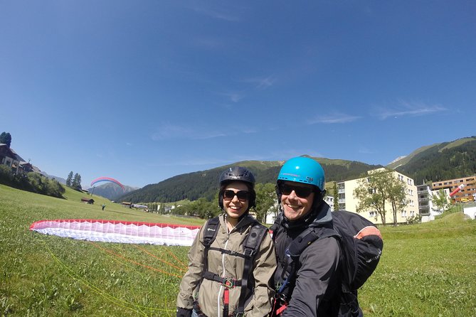 Davos Paragliding Private Tandem Pilot Half Day - The main flight and the choice of flying style