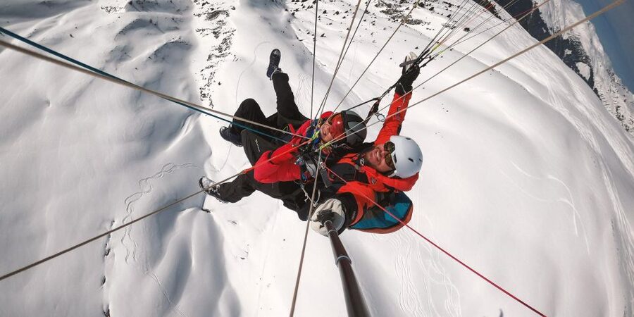 Davos: Tandem Paragliding Flight - What the first seconds of flight feel like