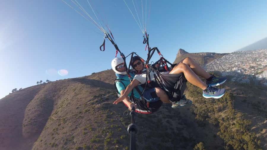Discover Cape Town Tandem Paragliding - Why Cape Town works so well from a paraglider
