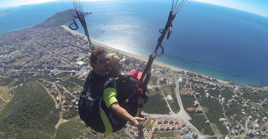 From Antalya/Alanya/Side: Paragliding Adventure - The safety briefing before takeoff