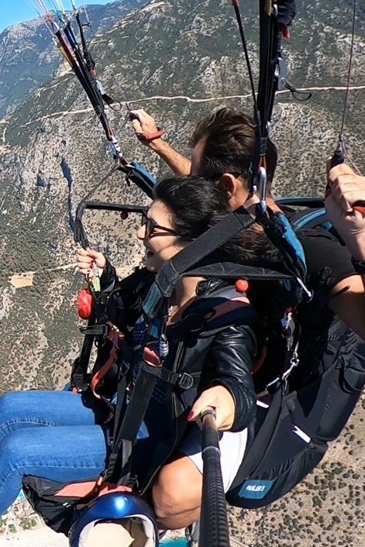 From Fethiye: Oludeniz Paragliding Trip with Transfer - Thirty minutes above Ölüdeniz