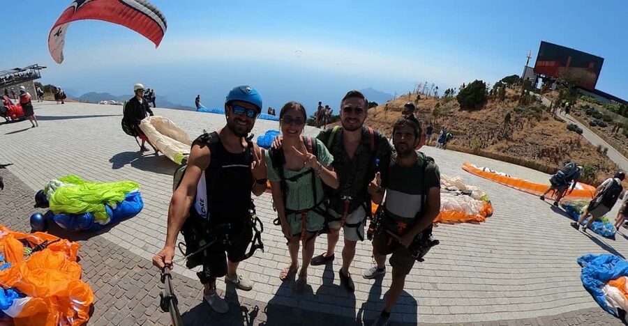 From Fethiye: Oludeniz Paragliding Trip with Transfer - A short briefing, then three running steps