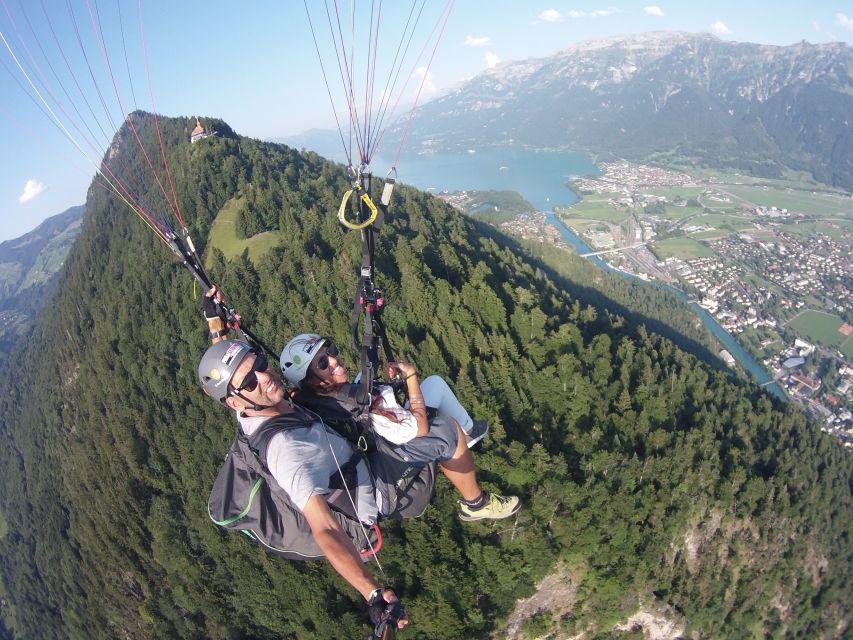 From Geneva: Paragliding and Interlaken Trip - From Geneva to Interlaken by bus