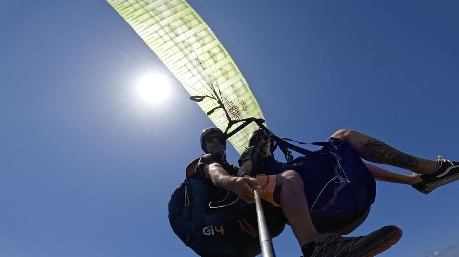 From Lisbon: Paragliding Tandem Flight - Takeoff, flight, and landing