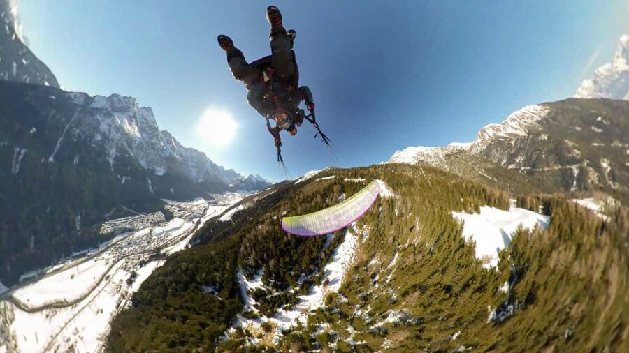 Fulpmes Schlick2000 - Winter Tandem Paragliding Flight - Who Will Get the Most From This Flight