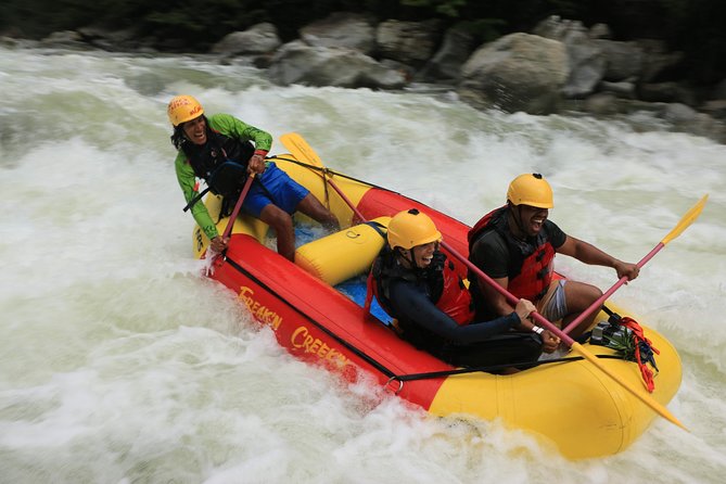 Fun RAFTING + Awesome PARAGLIDING over giant waterfalls from MEDELLIN - Up to 25 minutes above waterfalls