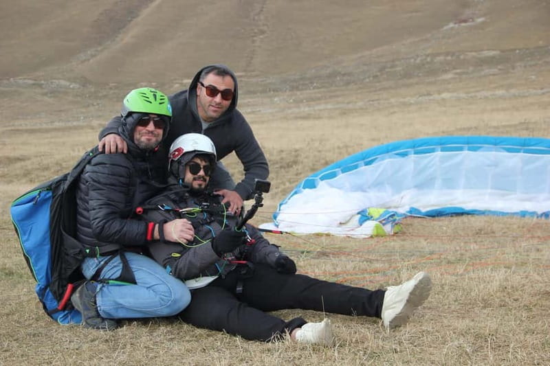 Georgia: Paragliding tandem flight in Gudauri with video - Taking off above Gudauri Ski Resort