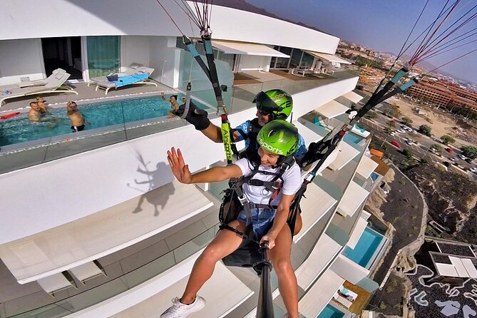 GOLD paragliding flight including videos/photos, t-shirt and a bottle of Cava - Who will enjoy this flight most