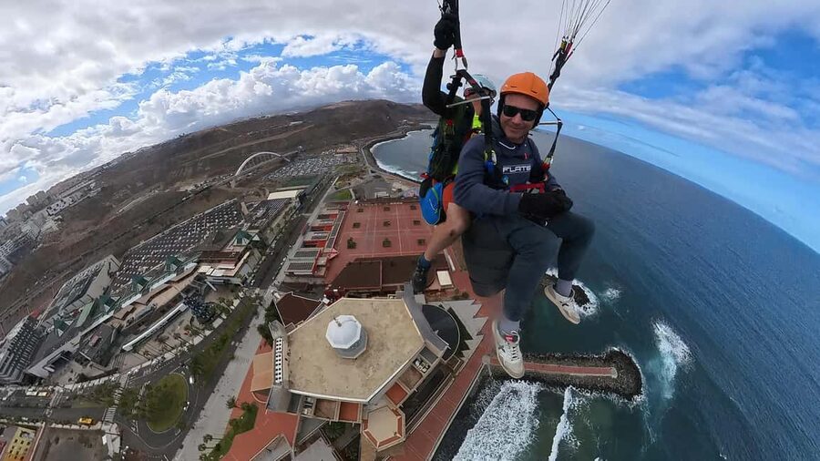 Gran Canaria: Paragliding Flight & Banana Plantation Tour - From mountain air to banana country