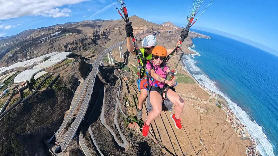 Gran Canaria: Paragliding Flight with Tapas & Pickup - Should you book this Gran Canaria flight?
