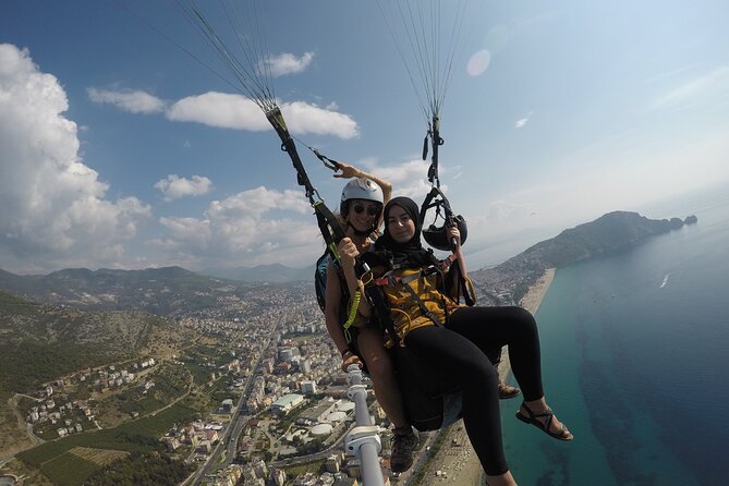 Halal Tandem Paragliding With Licensed Woman Pilot in Alanya - What the three-hour schedule means
