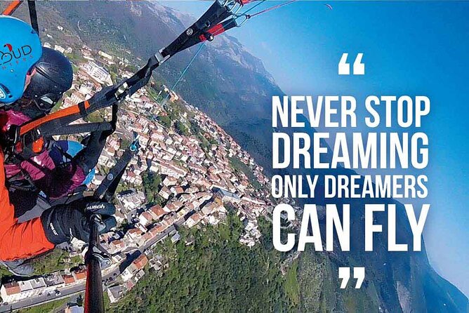 Half day private paragliding adventure in Rome - PETER PAN FLIGHT - What happens during glider preparation