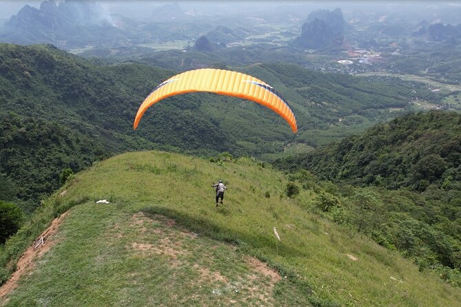 Hanoi Paragliding COMBO: Tandem paraglide + course (full-day) - Afternoon slope flights and a real beginner challenge