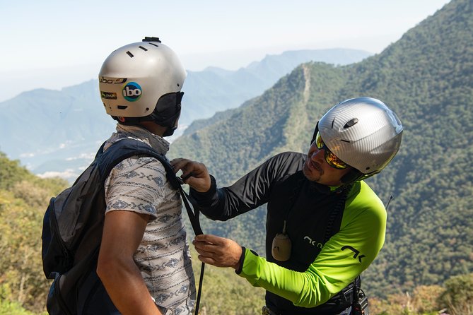 IBO Paragliding - Why the Small Group Size Matters