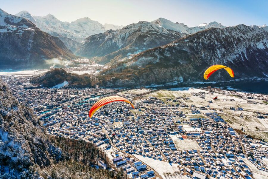 Interlaken: Tandem Paragliding Flight - 10 to 20 minutes over the Jungfrau region