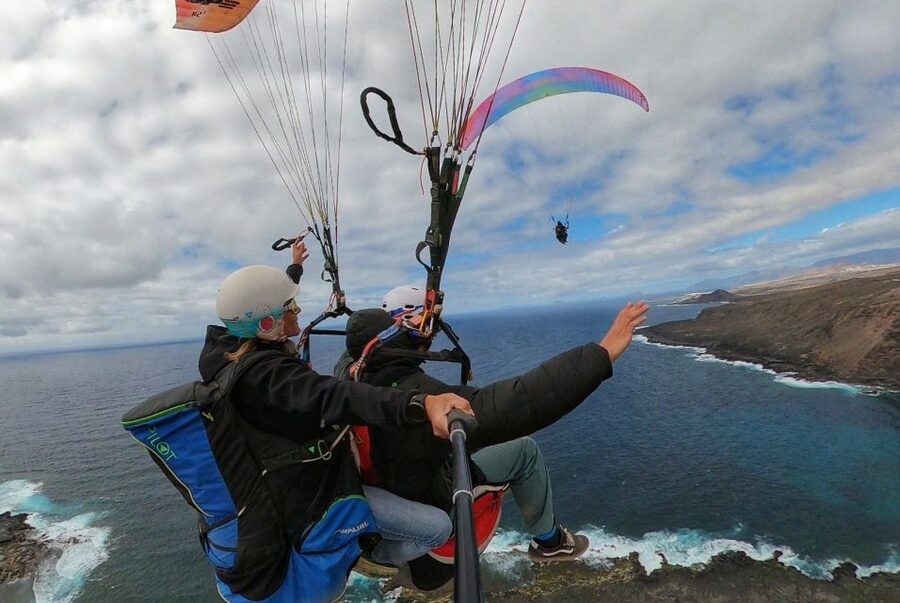 Lanzarote: Tandem Paragliding over Volcanoes & the Atlantic - Who will enjoy this most