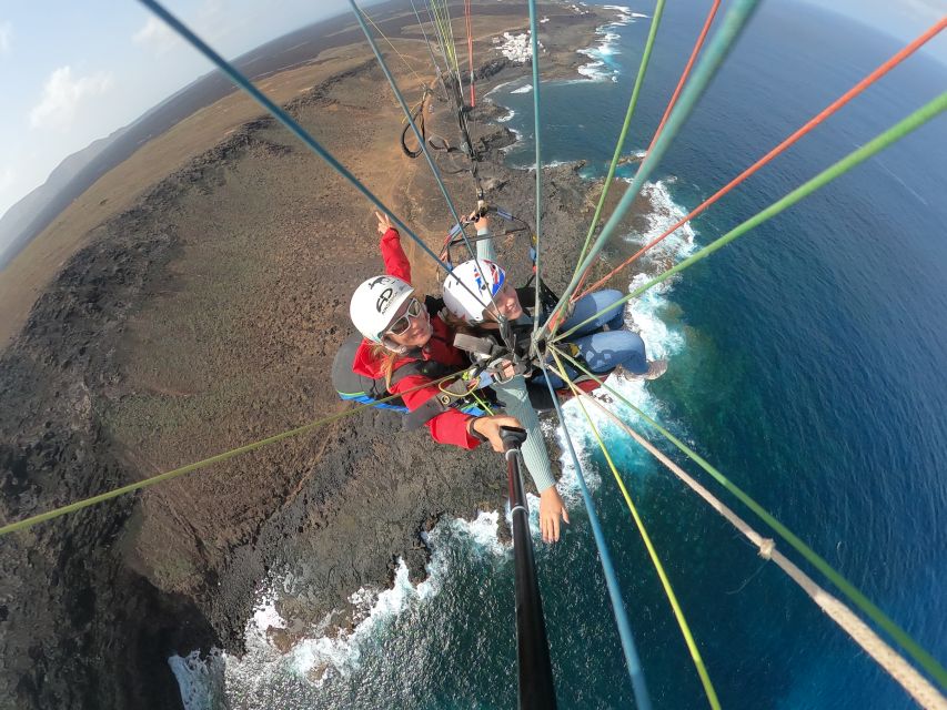 Lanzarote: Tandem Paragliding over Volcanoes & the Atlantic - What happens before takeoff