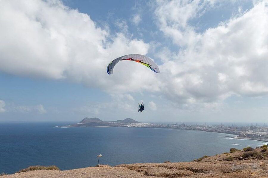 Las Palmas: Paragliding Tandem Flight with Instructor - What happens at Los Giles