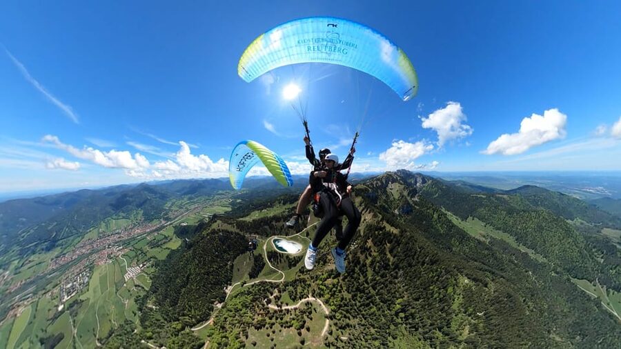 Lenggries: Tandem Paragliding Flight - Takeoff takes only a few quick steps