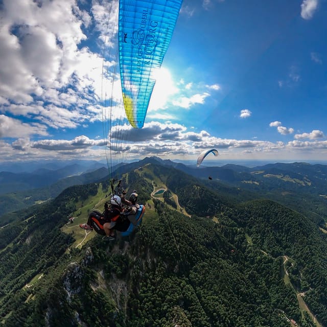 Lenggries: Tandem Paragliding Flight - Standard glide or optional acrobatics