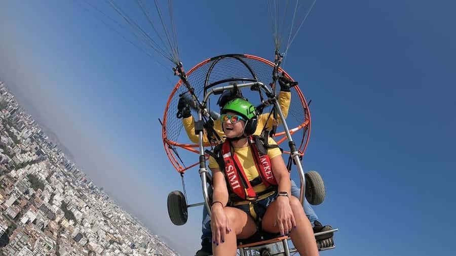 Lima: Paragliding Flies Over Costa Verde (Miraflores) + Videos Included - What the 15-minute flight feels like