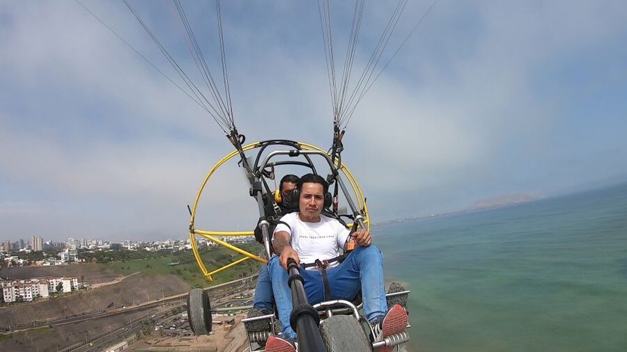Lima: Paragliding Flight Over Costa Verde Districts - Safety, comfort, and accessibility