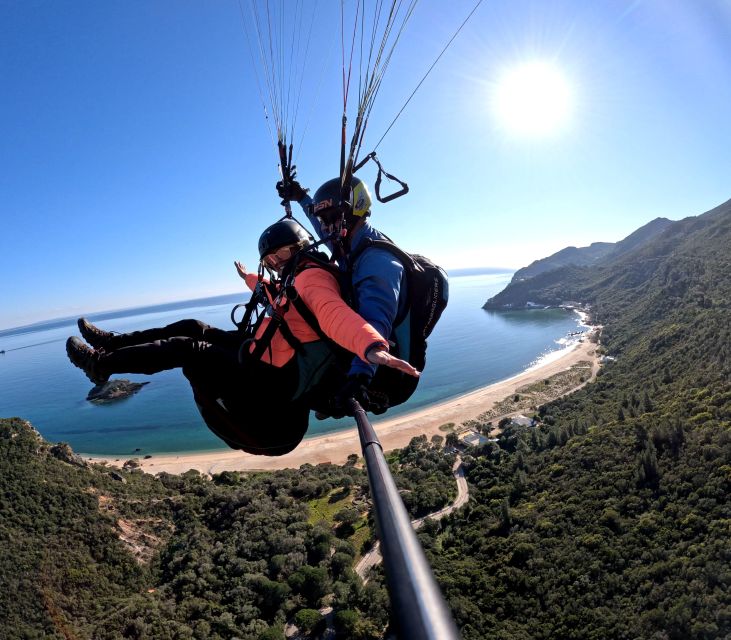 Lisbon: Paragliding Tandem Flight - The pilots make the difference