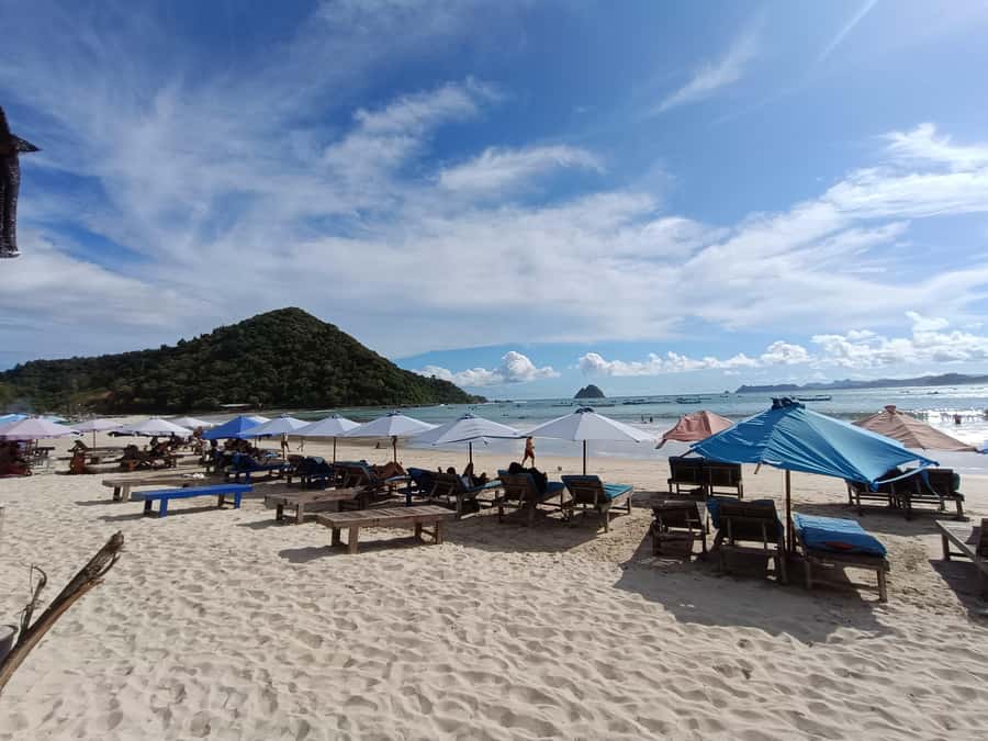 Lombok : Tandem Paragliding with Pilot & Beach Tour - Should you book this paragliding and beach tour?